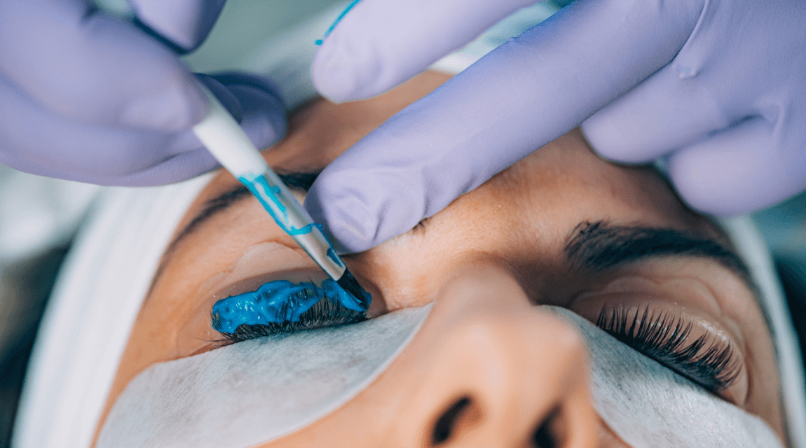 What is the normal lash lifting procedure?