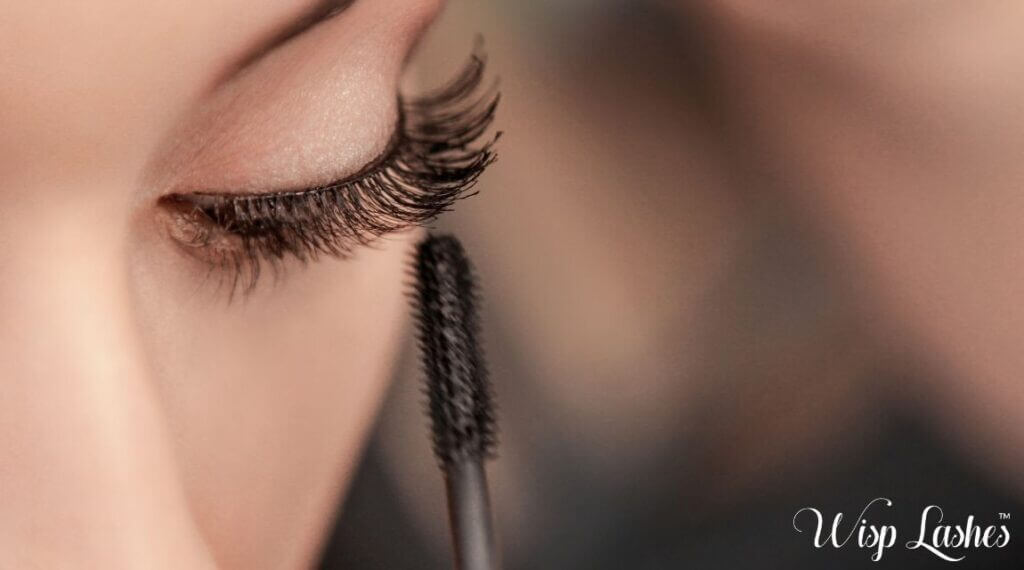 Mascara Safe to Wear With Eyelash Extensions