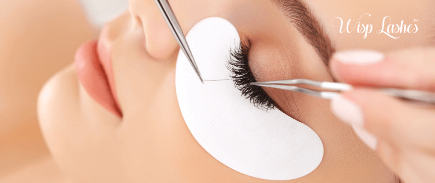 How to Achieve Natural Looking Eyelash Extension for The Client